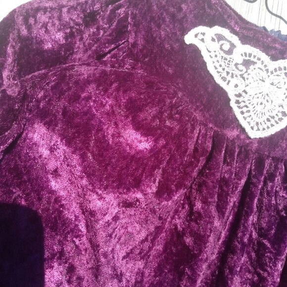 Vintage Baby Girls Dress Purple Crushed Velour Lace Applique - Picture 7 of 16